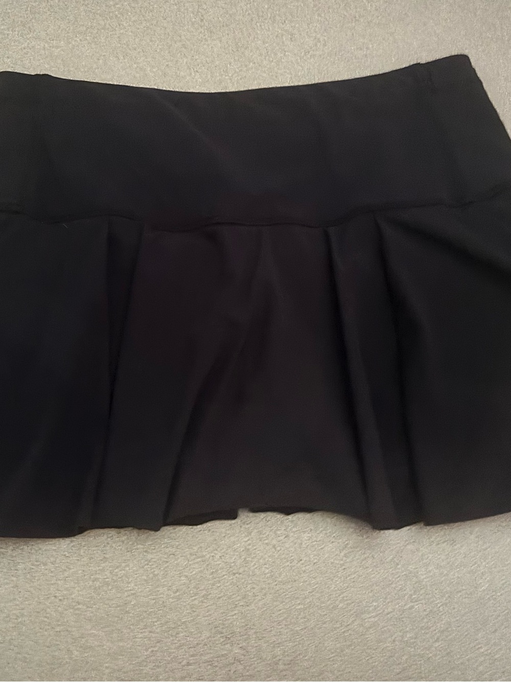 Lululemon Black Athletic Skirt with Flared Hem - Picture 2 of 3